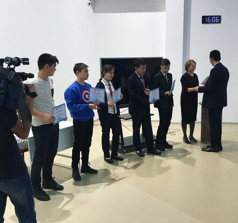 Награждение участников Республиканского конкурса инновационных идей «Первый шаг к великому изобретению»